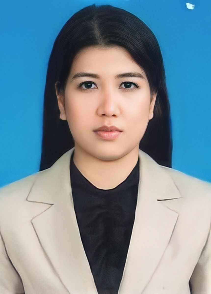 Miss Narinthorn Thapsang